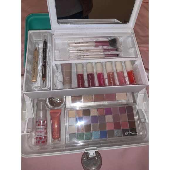 Ulta Beauty Makeup Nwt Ulta Beauty Box Caboodles Edition 58 Piece